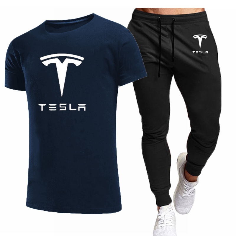 Футболка и штаны Tesla
